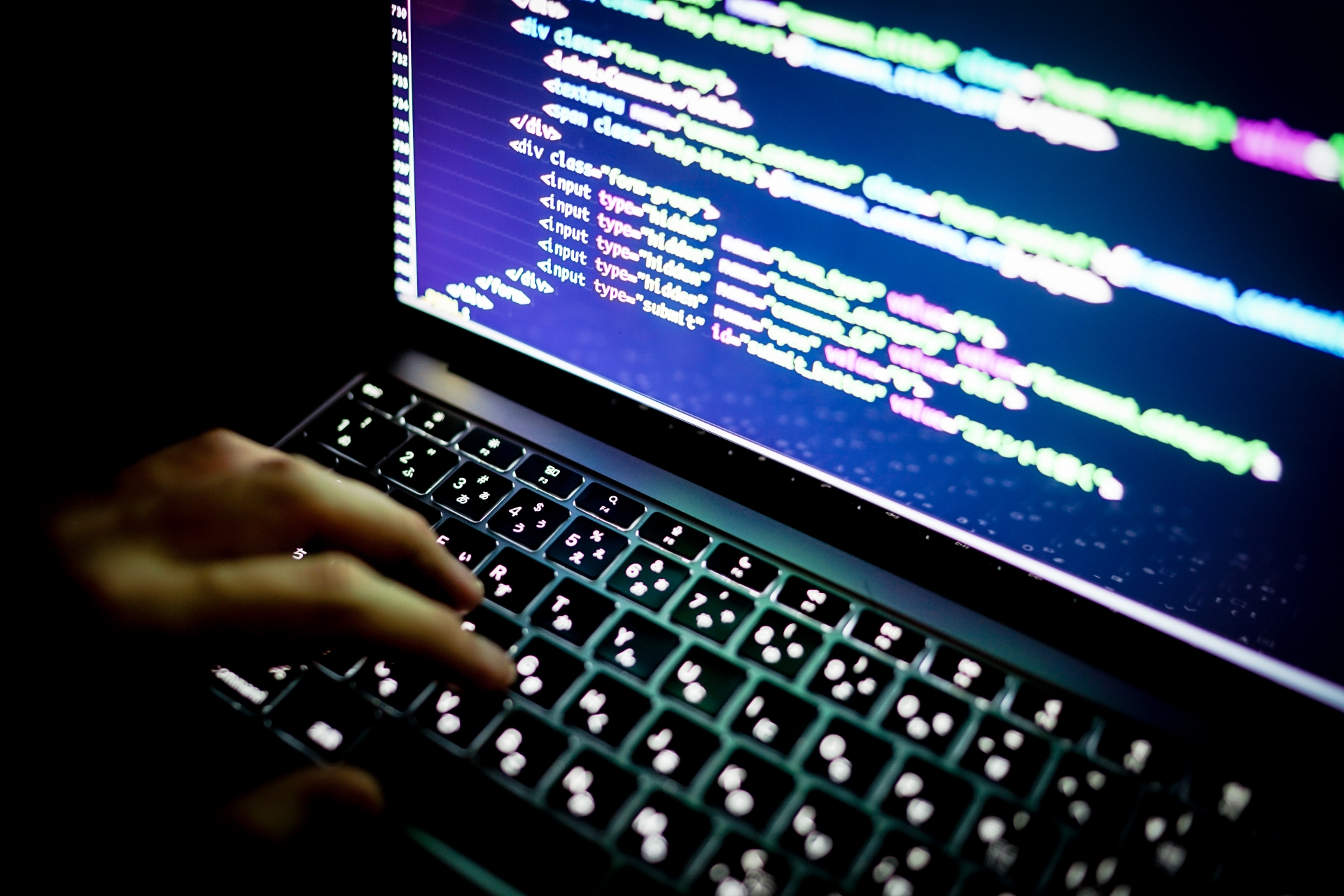 さまざまなプログラム言語、フレームワークに対応